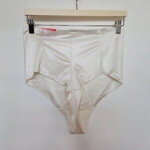 NWT Spanx Size 2X Light Control High Rise Shaping Satin Seamless Thong Underwear